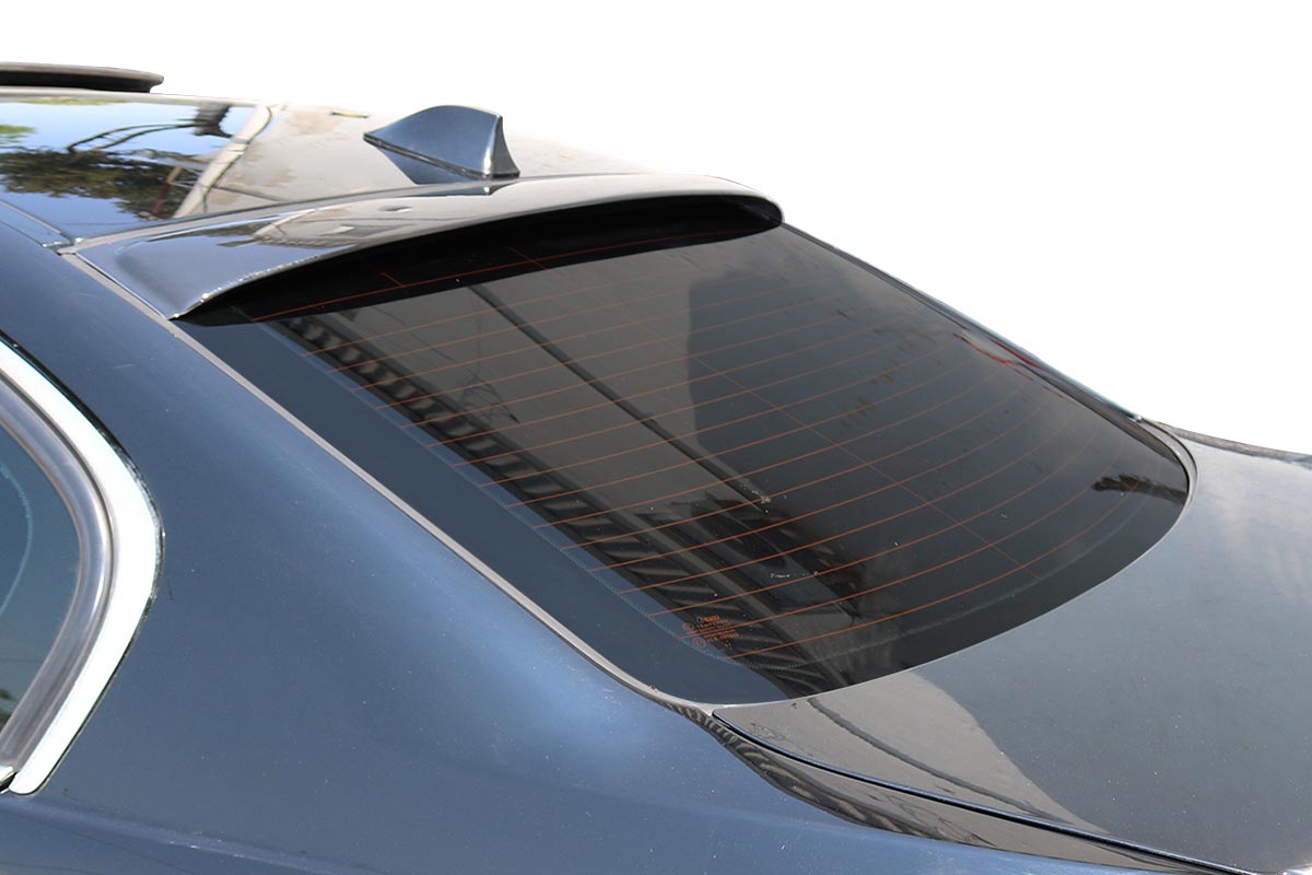 BMW E90 Glass Top Spoiler Piano Black 2006-2011 - Omsa Line